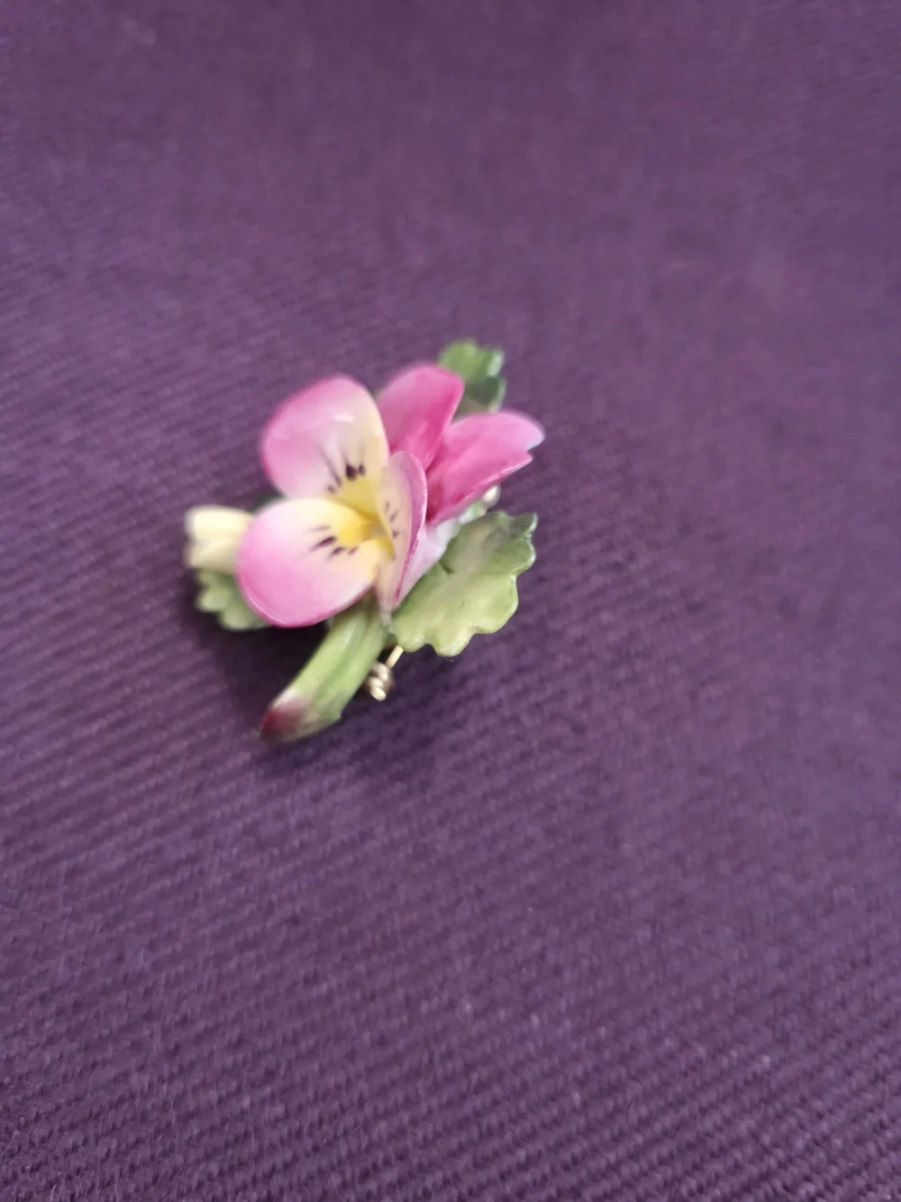 VTG Stamped Pink Floral 1950's , 1960's Pansy Bone China Brooch